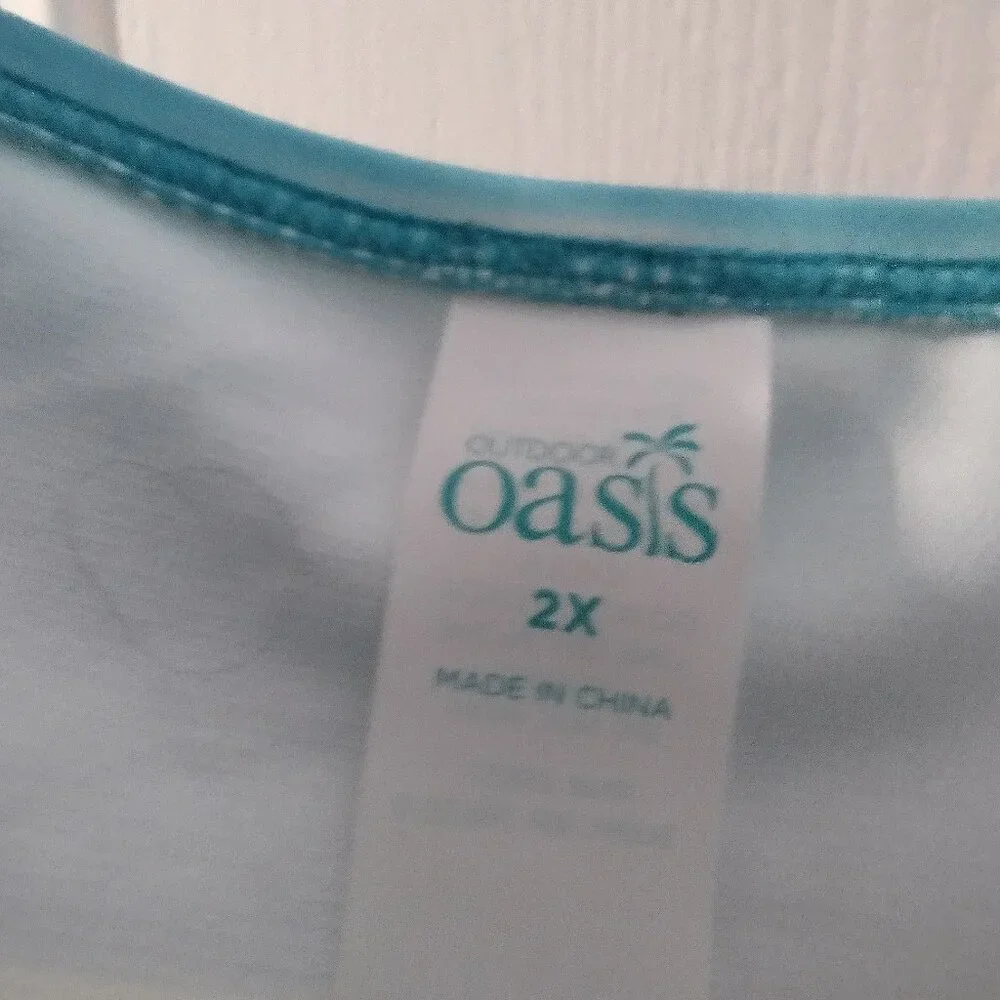 NWT TANKINI TOP**ONLY*******$3 TOPS ARE 3 FOR $10**** - Picture 3 of 4